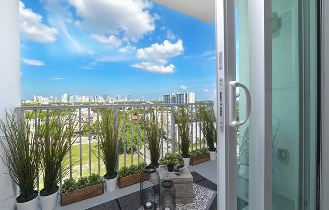 2 beds, 2 baths, 986 sqft, $2,400, Unit 705