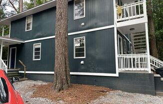 *SECTION 8 ACCEPTED* $950 - NOW AVAILABLE- 2 Bedroom Apartment! - *WASHER/DRYER CONNECTIONS!*