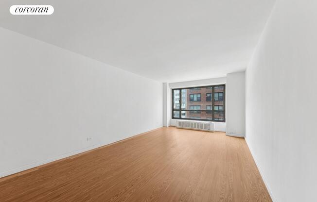 1 bed, 1 bath, $4,900, Unit 11D