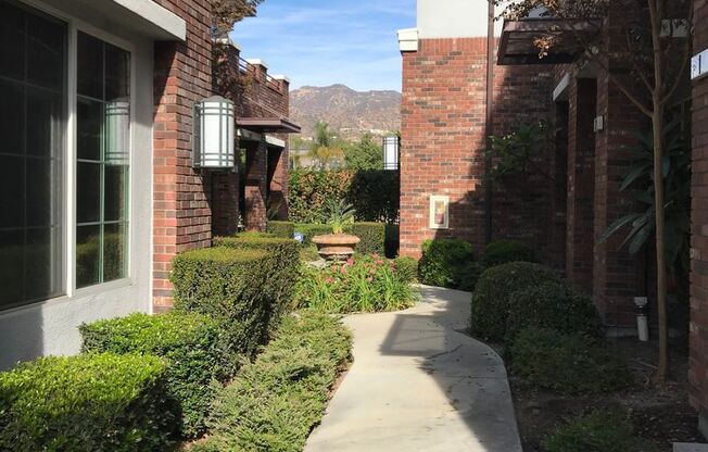 Located in the very popular northwest area in Glendale