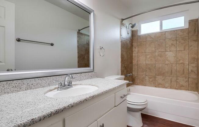 1 bed, 1 bath, 613 sqft, $2,145, Unit 31-D