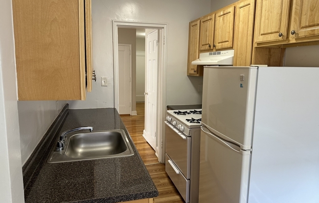 1 bed, 1 bath, 750 sqft, $2,650, Unit 411