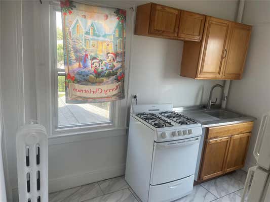 19624 90 AVE