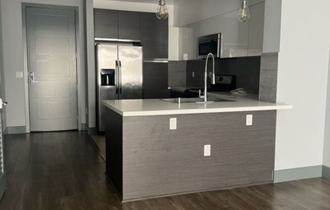 1 bed, 1 bath, 1,030 sqft, $3,795, Unit 303