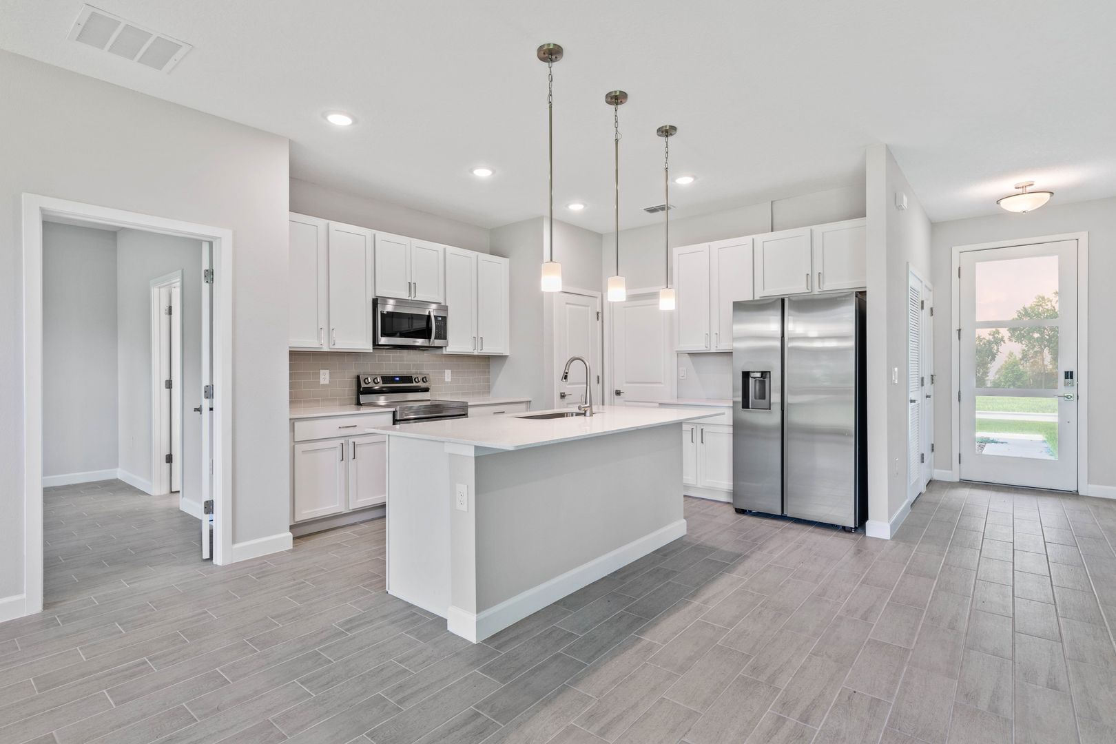 Move into a brand-new home today! Contemporary style, open floor plan, and all-new appliances.