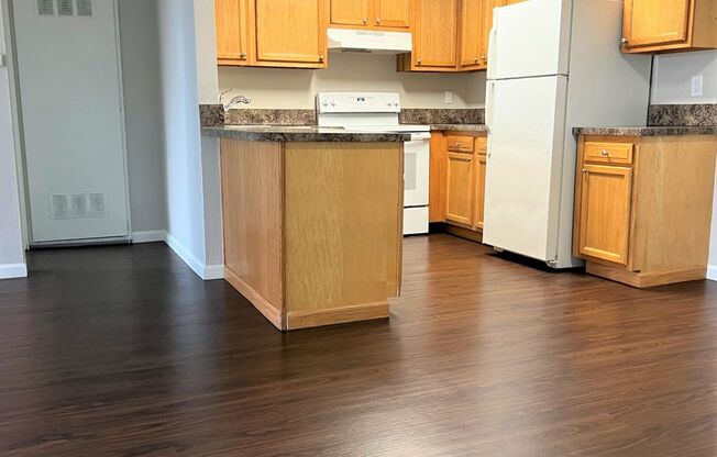2 beds, 1 bath, 850 sqft, $2,095, Unit 3
