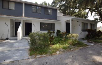 3 Bedroom, 2 Bath Townhouse For Rent at 908 Sumter Street Leesburg, Fl. 34748