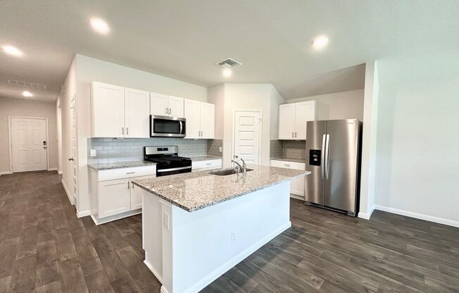 New 4 Bd 2 Ba Home Available for Move In!