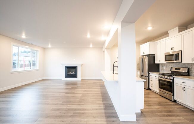 Stunning new construction!