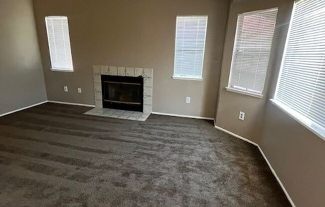 4204 CYCLONE DR
