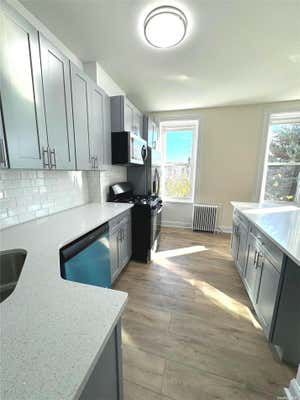 3 beds, 1 bath, $3,150, Unit 2