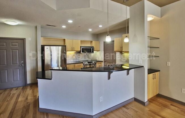 2 beds, 2 baths, 1,117 sqft, $2,499, Unit 6062