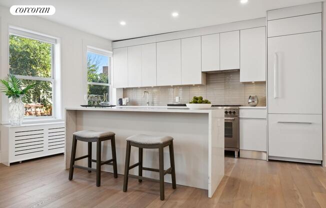 3 beds, 2 baths, 1,190 sqft, $3,850, Unit 2E