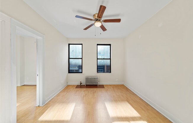 29 09 BROADWAY