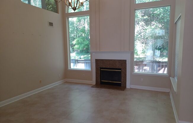 Gorgeous 3 BR 2 BA Lake View Rental