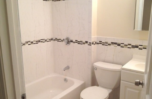 3 beds, 1 bath, 1,182 sqft, $4,000, Unit #2(1A)