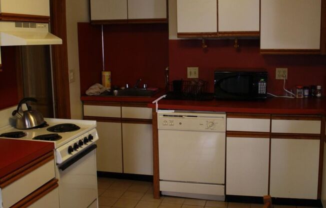 21 Phillips St #3C Boston MA 02114