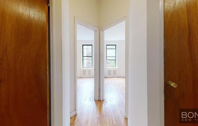 2 beds, 1 bath, $3,800, Unit 11