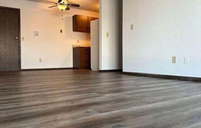 1 bed, 1 bath, 750 sqft, $1,149, Unit Unit 8