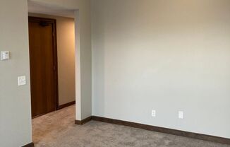 1 bed, 1 bath, 575 sqft, $925, Unit 22