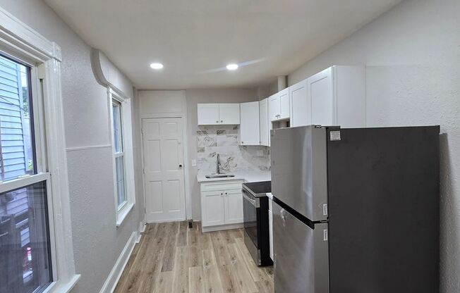 3 beds, 1 bath, $1,350