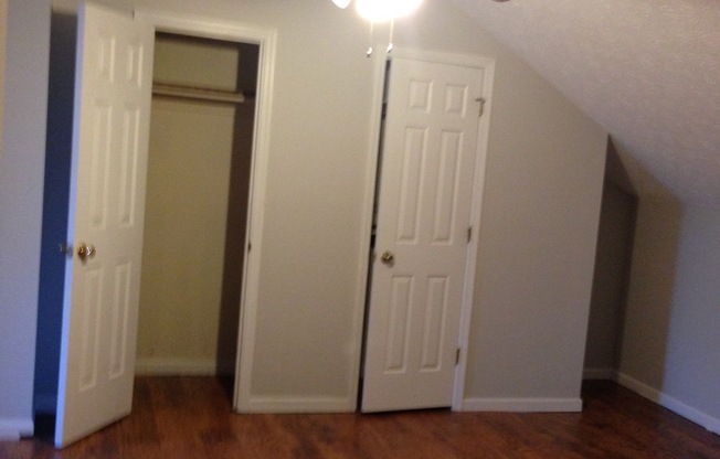 548 HUNTINGTON RD