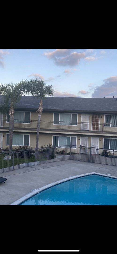 1 bed, 1 bath, 750 sqft, $1,950, Unit 38