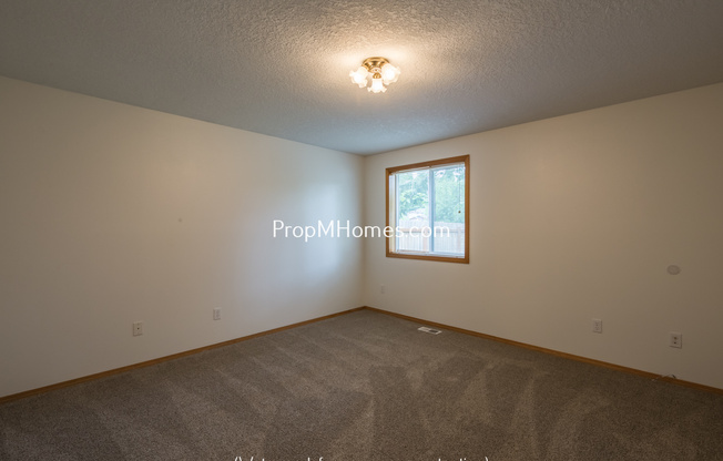 3 beds, 2 baths, $2,429