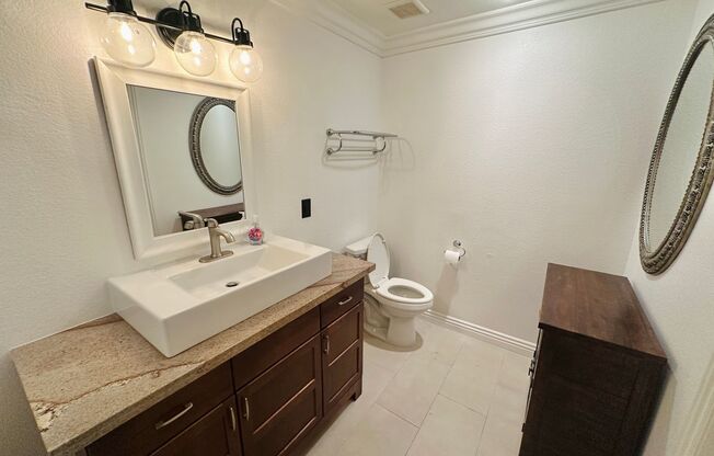 2 beds, 2 baths, $1,695, Unit UNIT 2251