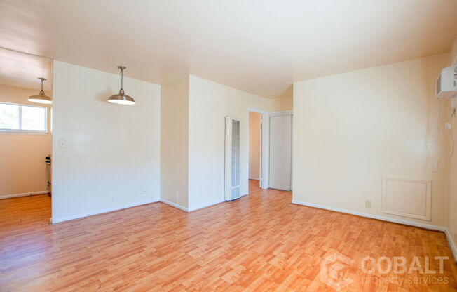 905 GREENWOOD AVE