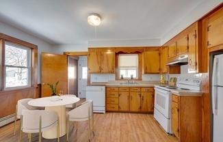 27 MT VERNON ST