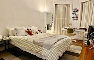 1122 COMMONWEALTH AVE