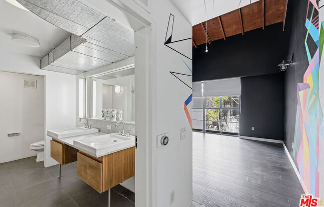1046 Princeton Dr Unit 104