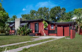 2/1 Bungalow in the Heart of Audubon Park!!!