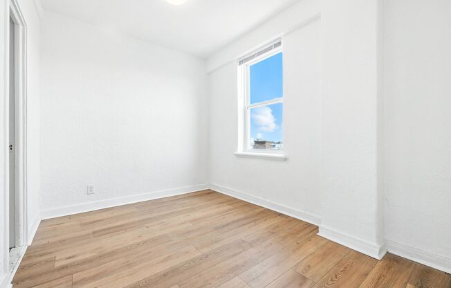 1 bed, 1 bath, 440 sqft, $850, Unit 608