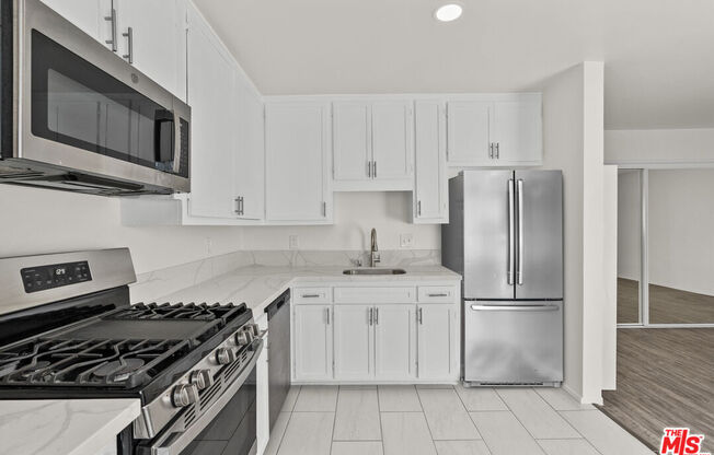 Studio, 1 bath, $1,995, Unit 208