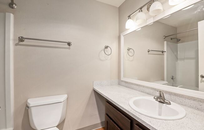 1 bed, 1 bath, 570 sqft, $1,650, Unit 1-110