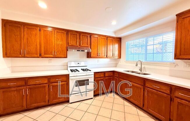 207 N. Mathews St. - #8