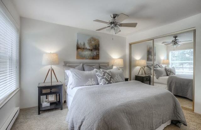 Gorgeous Bedroom at Mountain High Apartments, Gresham