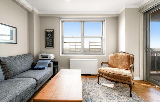 2 beds, 1 bath, 1,000 sqft, $4,250, Unit 11H