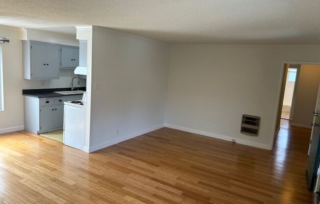 4501 Bellflower Blvd. #7, Long Beach, CA 90808