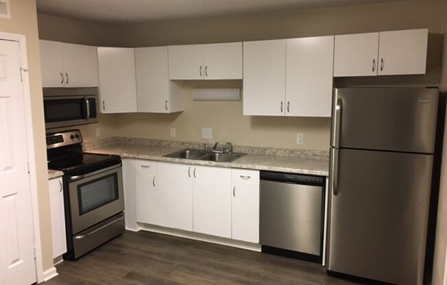 Newly Renovated 2 bdrm Townhome