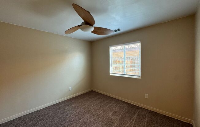 Beautiful and spacious 3 bedroom!