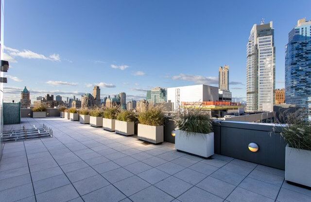1 bed, 1 bath, 510 sqft, $3,850, Unit 17F