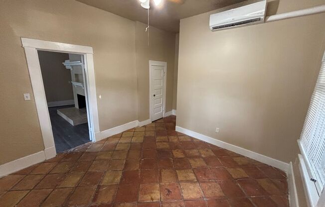 1Bd/1Bth Historic Apartment off Broadway – Move-In Ready!