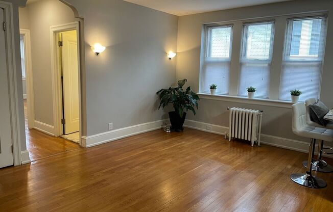 1 bed, 1 bath, 680 sqft, $1,875, Unit 204B