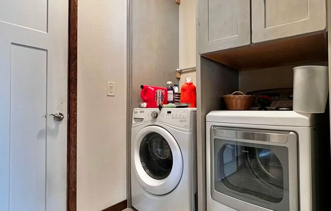 Elegant 3 Bedroom 2.5 Bathroom Home