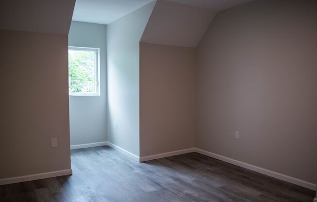 2 beds, 1 bath, 719 sqft, $2,995, Unit 305