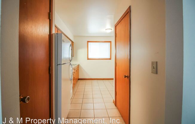 1 & 2 Bedroom Updated Apartments- Great location at an amazing price!