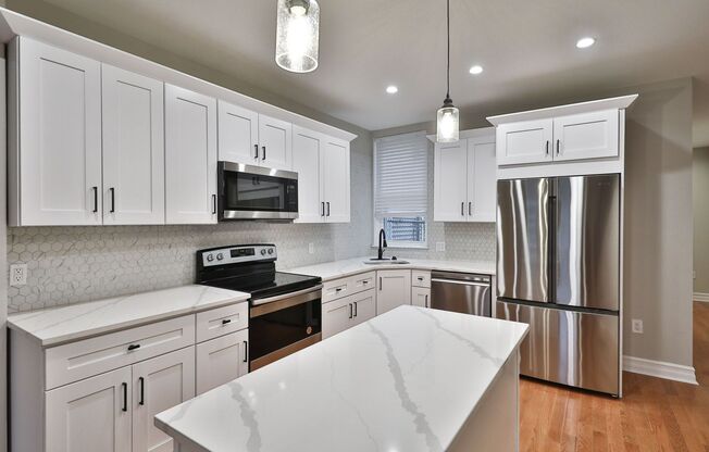 Amazing Fully Renovated 3 bed 2.5 Bath Brewerytown Home!